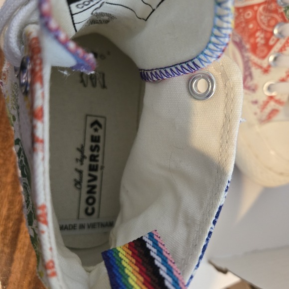 Converse All Star Chuck Taylor 70 Pride High Tops Unity Pride Sneaker M 7.5 W9.5 - Picture 11 of 11